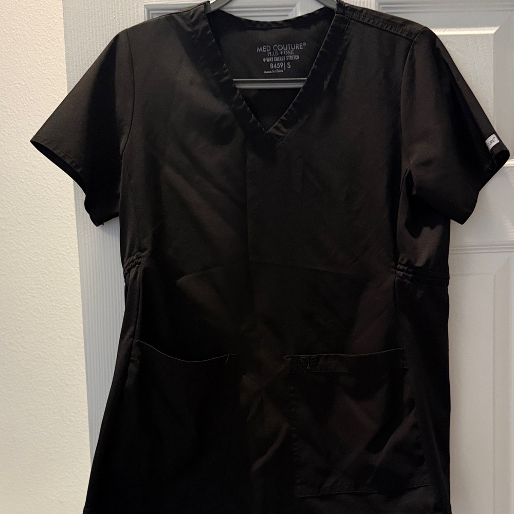 MED couture plus one maternity 4 way energy stretch scrub top